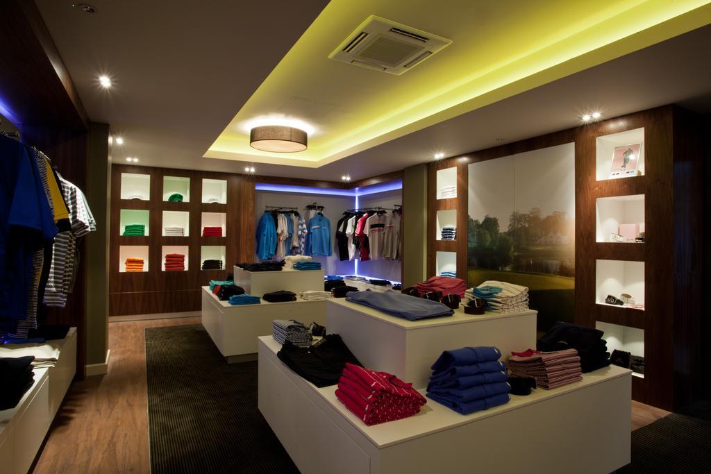 The Mere Golf Resort & Spa Bagian luar foto