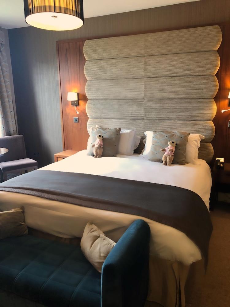 The Mere Golf Resort & Spa Bagian luar foto