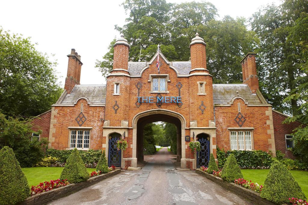 The Mere Golf Resort & Spa Bagian luar foto