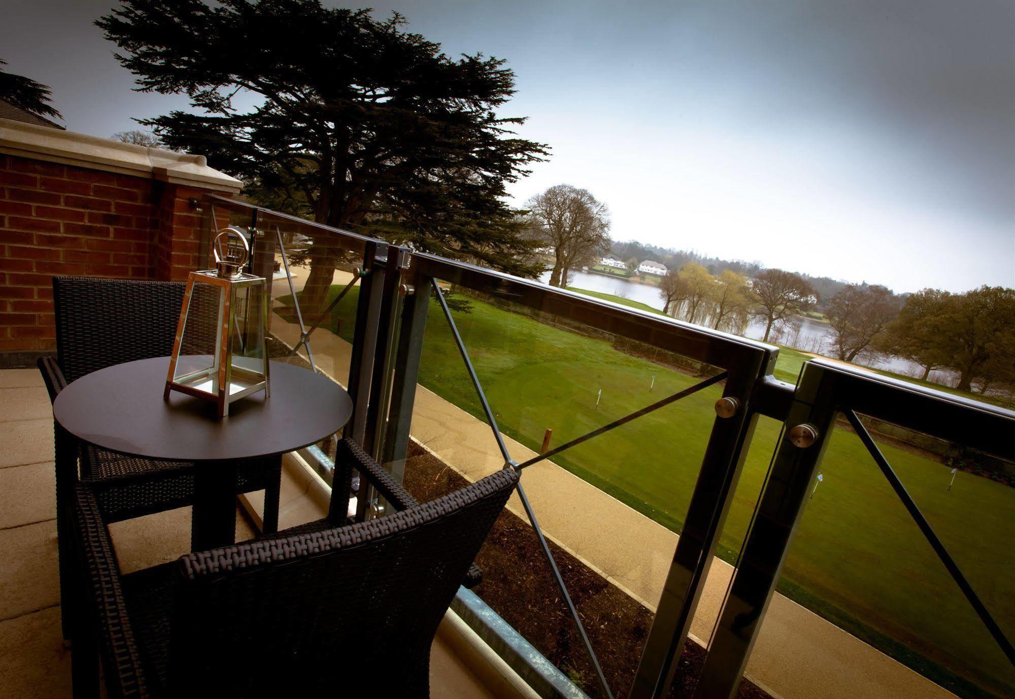 The Mere Golf Resort & Spa Bagian luar foto
